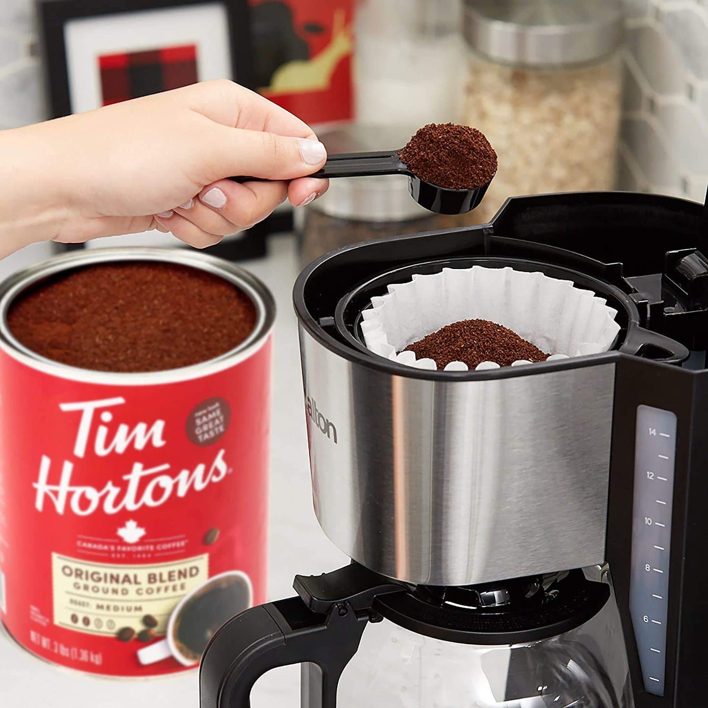 Original Blend, Medium Roast Ground Coffee, Canada’S Favorite Coffee, Made with 100% Arabica Beans, 32.8 Ounce Canister